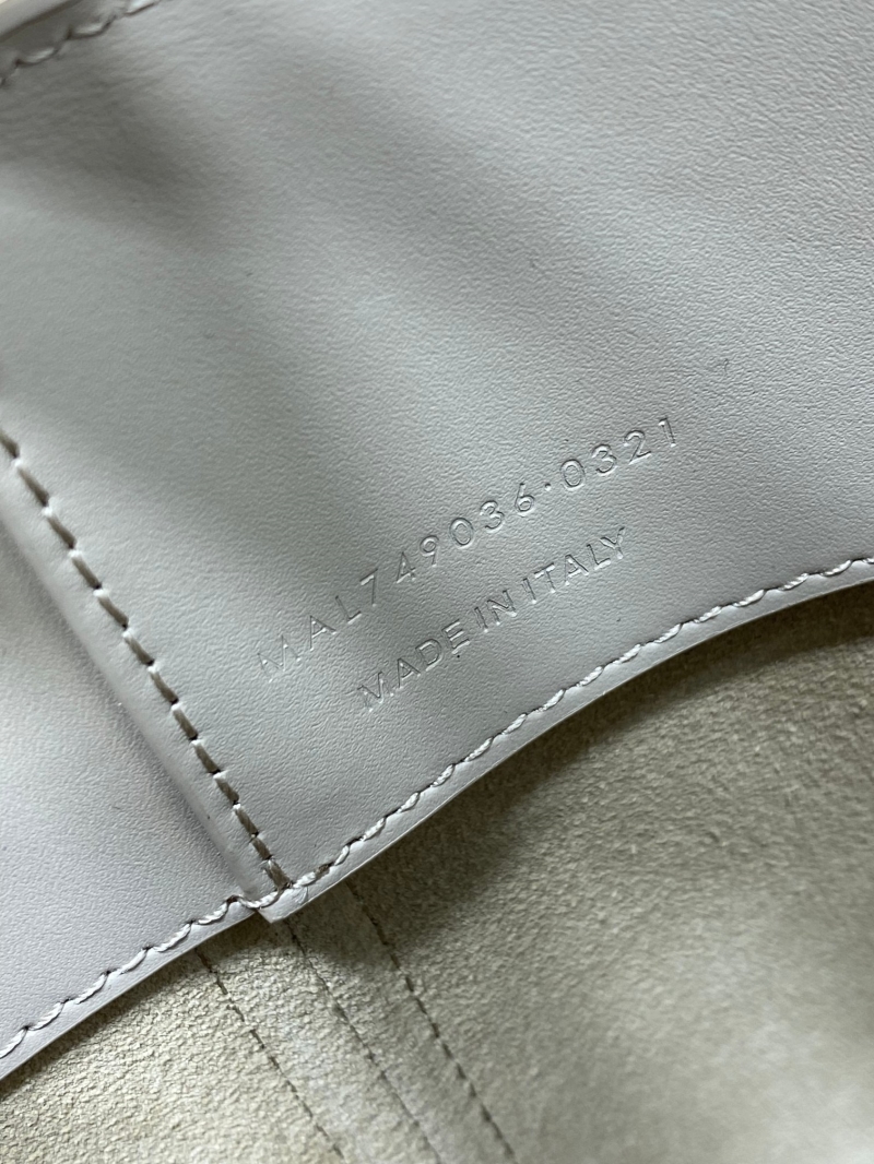 Y51 top handle bags